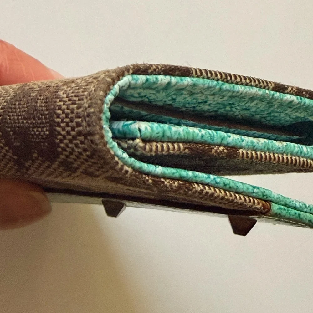 Gucci Canvas Key Case with Turquoise Trim and Gold Studs (COA included) - Picture 11 of 12